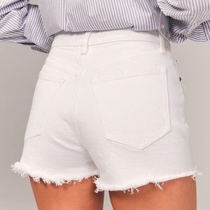 Abercrombie Mid Rise Mom Short, White Denim, 27W